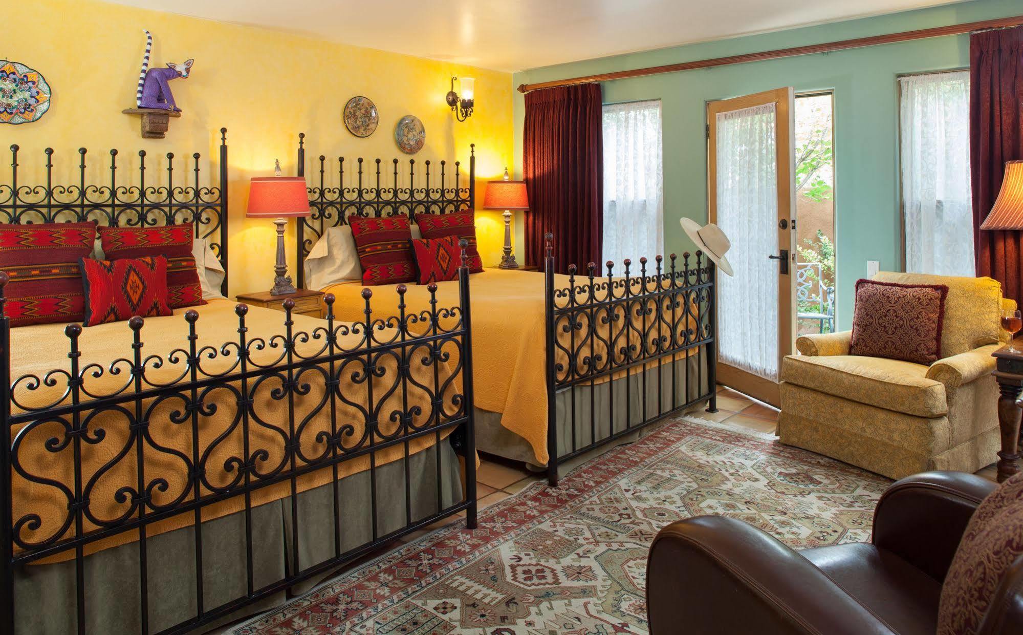 Four Kachinas B&B Inn Санта-Фе Экстерьер фото